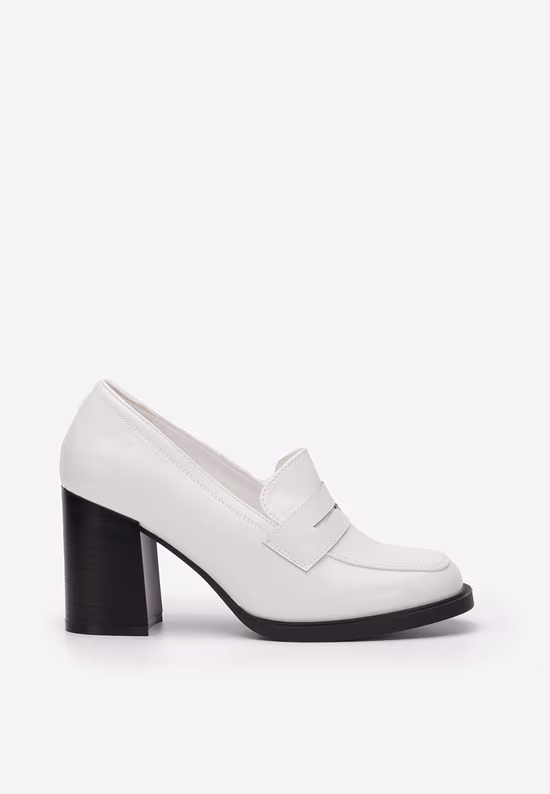 Beli ženski loaferji Odesia V4