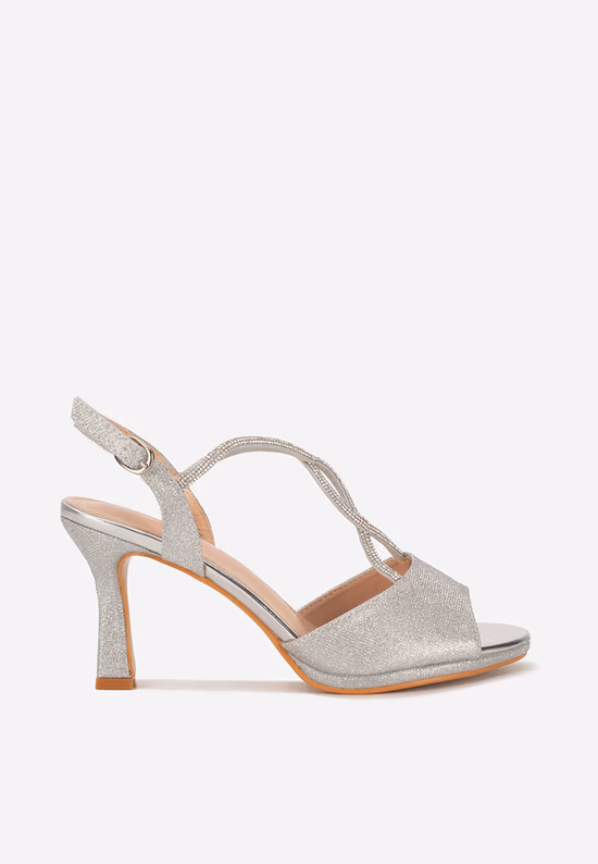 Srebrni ženski elegantni sandali Carlienia