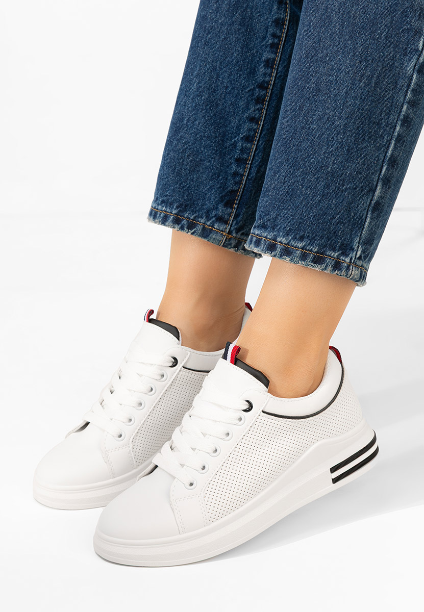 Λευκά sneakers γυναικεία Coretta V2